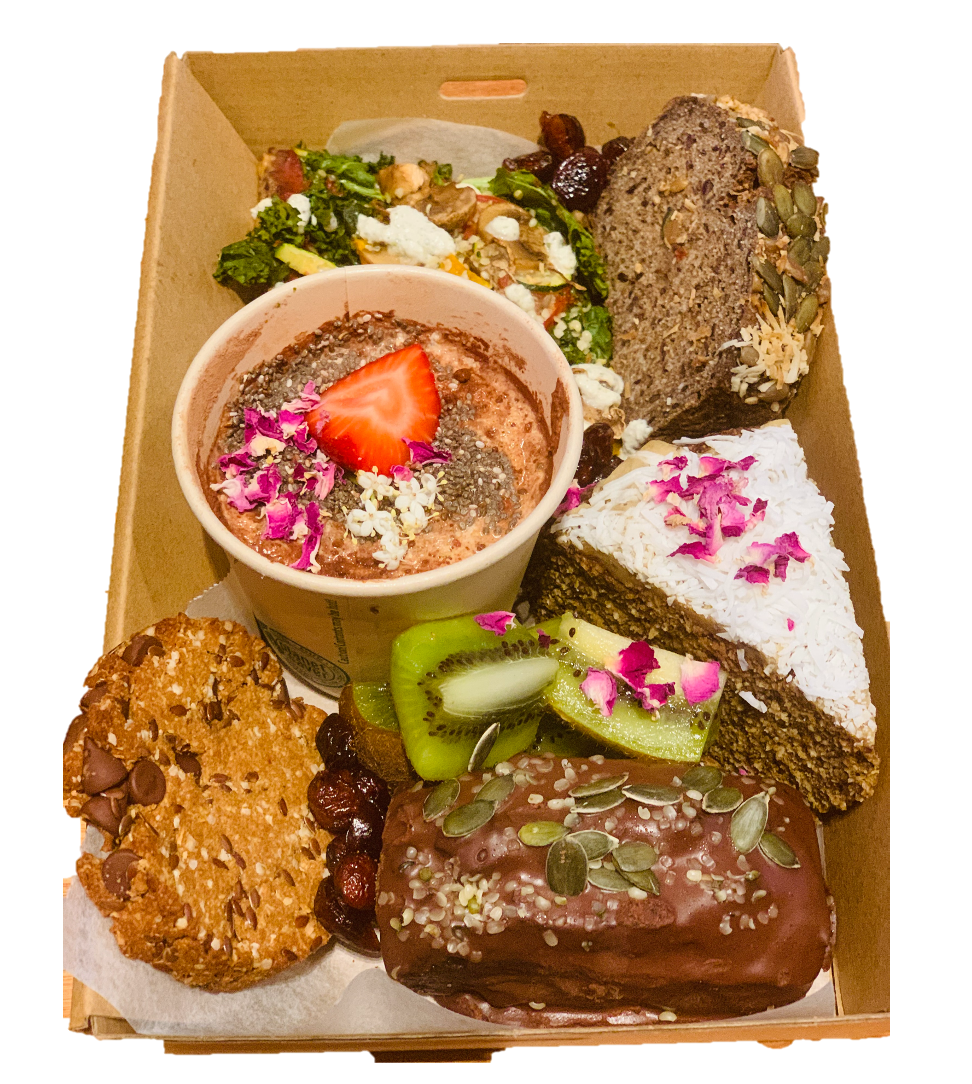 SAVOURY & SWEET PLATTER BOX