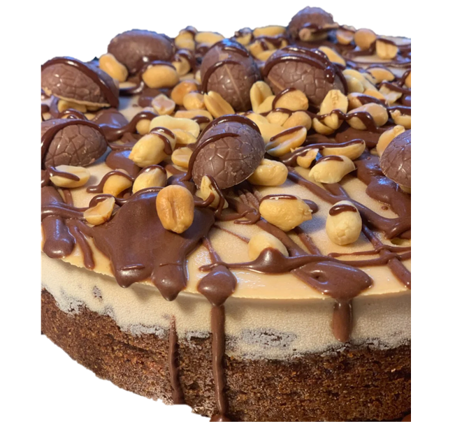 EASTER SNICKERS RAW CAKE